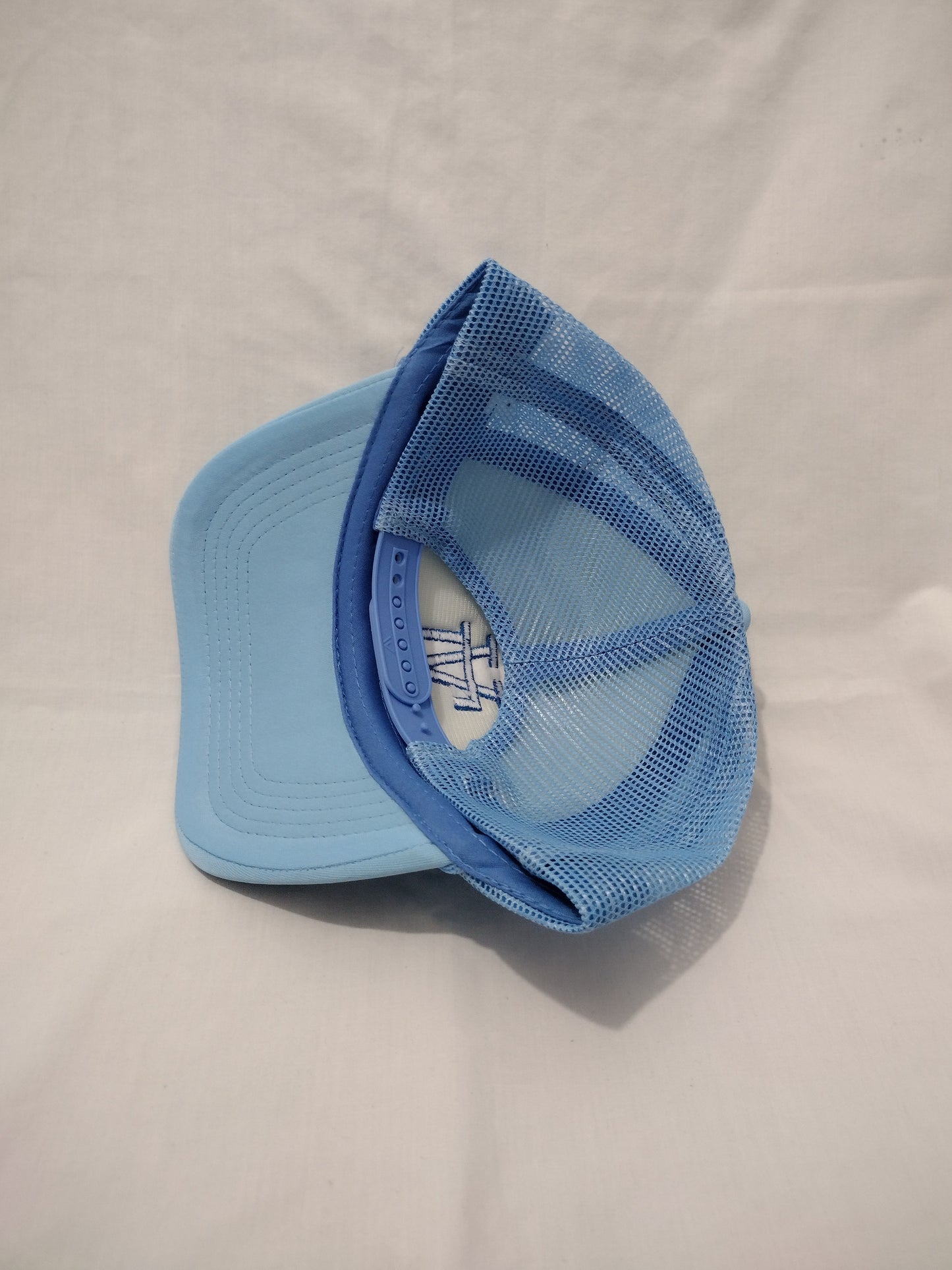 POWDER BLUE LA DISTORTED HAT